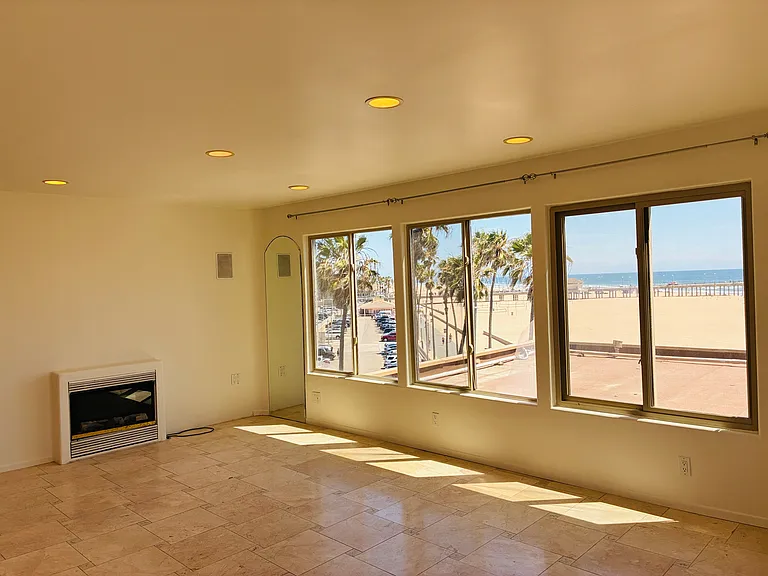 711 Pacific Coast Hwy #431 — Photo 7