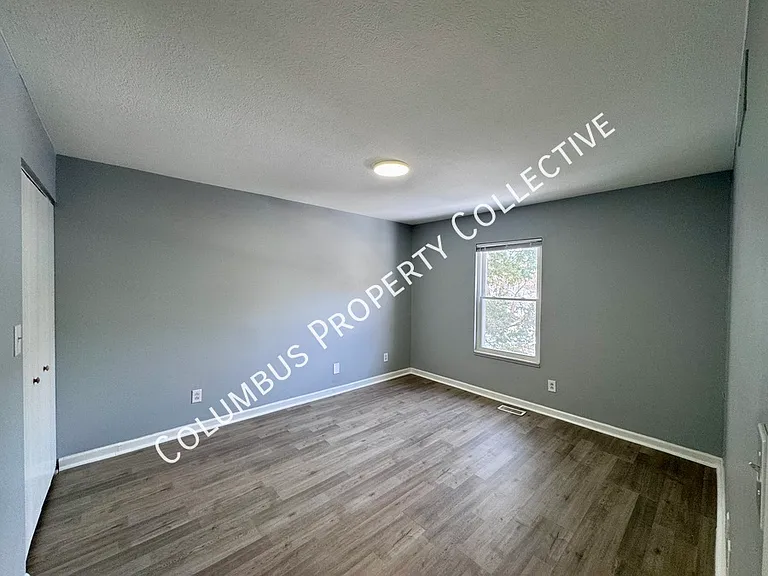 3285 E Mound St — Photo 12