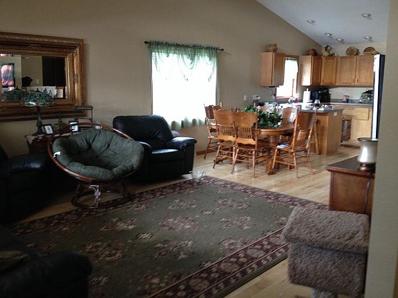 2nd image of 212525 Tradition St