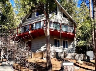 521 Grass Valley Rd, Lake Arrowhead, CA 92352