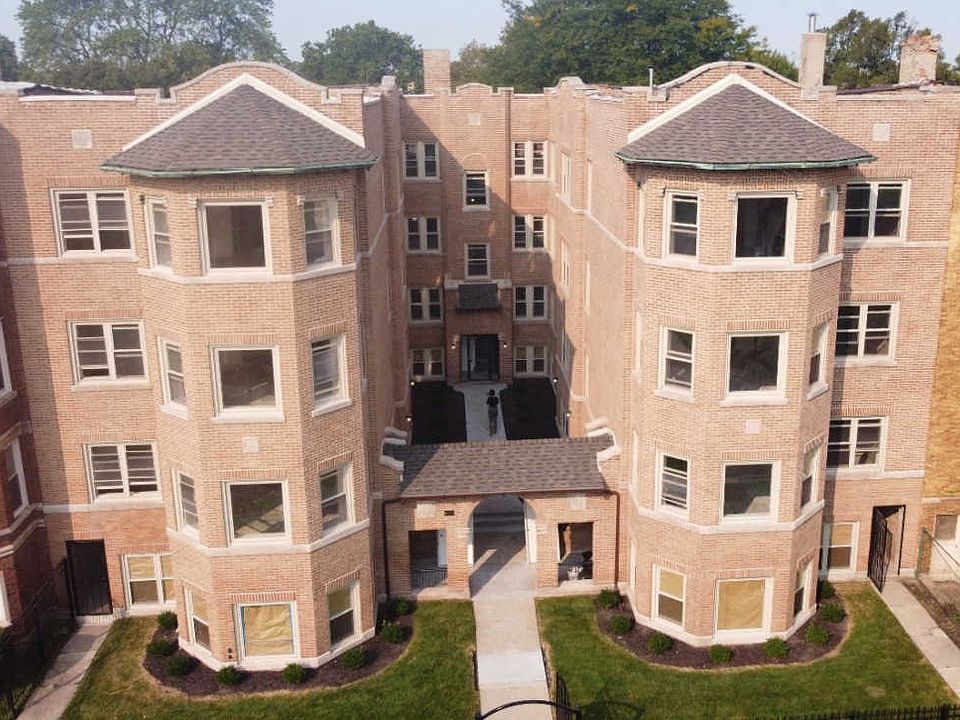 1st image of 8210 S Langley Ave #8212-2N
