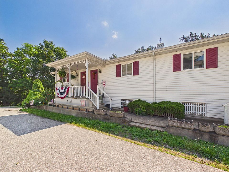 1st image of 1 Lowell Dr