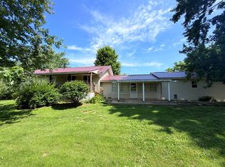 17179 Swisher Hill Rd, Dewitt, IL 61735