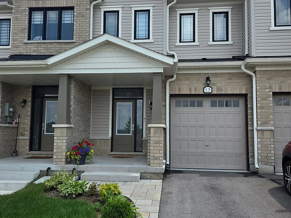13 Milady Cres