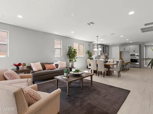 9747 E Lynx Lake Trl, Tucson, AZ 85747