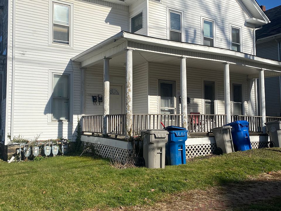 1st image of 423 Walnut St #423