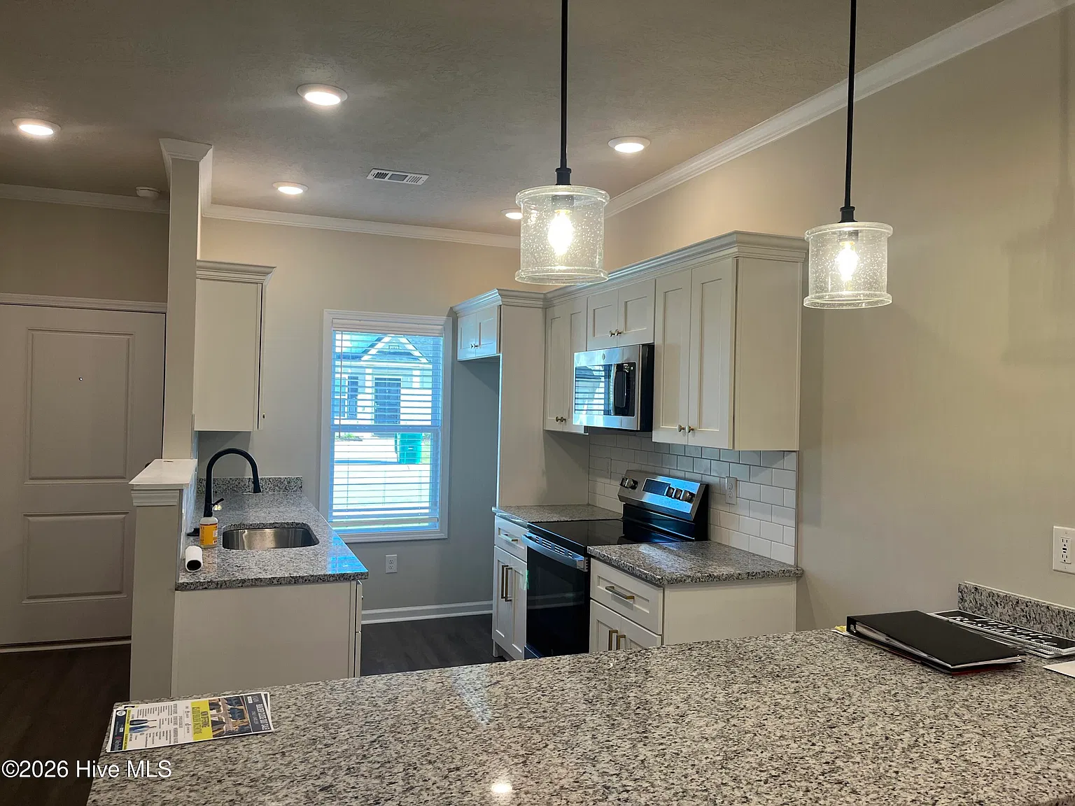 2 bed, 2.0 bath, 1092 sqft, $1,495 — Photo 3