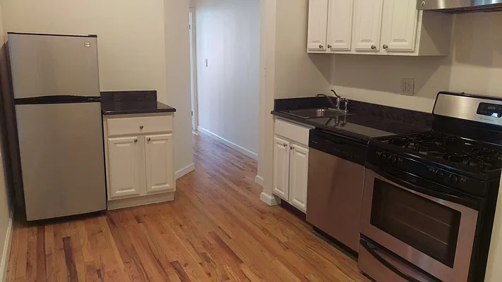 Rented by Skyline Realty LLC II | media 20