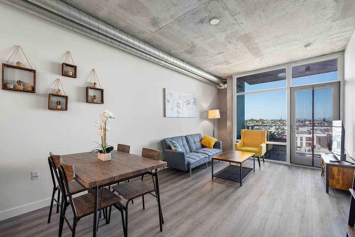 Building Photo - 1080 Park Blvd #1110
