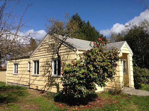 2nd image of 1820 9th Ave SE