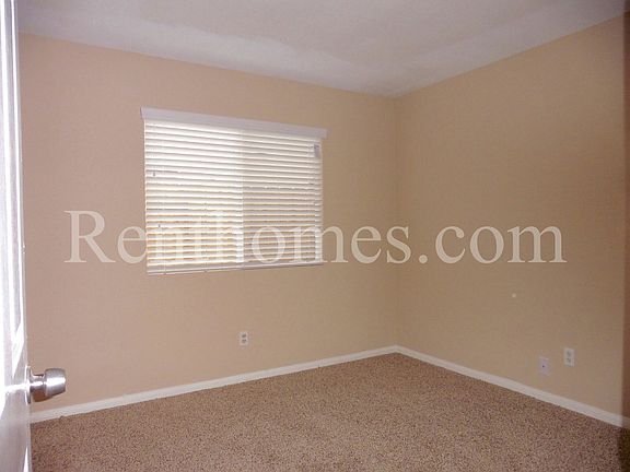 5th image of 11359 Pegasus Ave