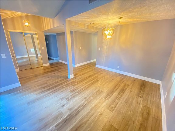3rd image of 5712 Pearldrop Ave