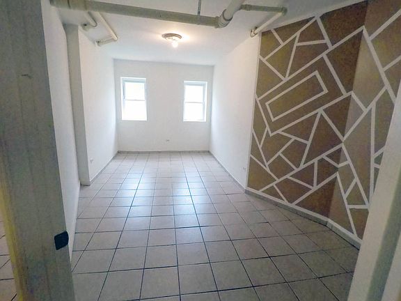 4th image of 4866 N Talman Ave #G2