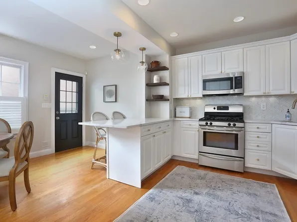 69 High St #2, Charlestown, MA 02129