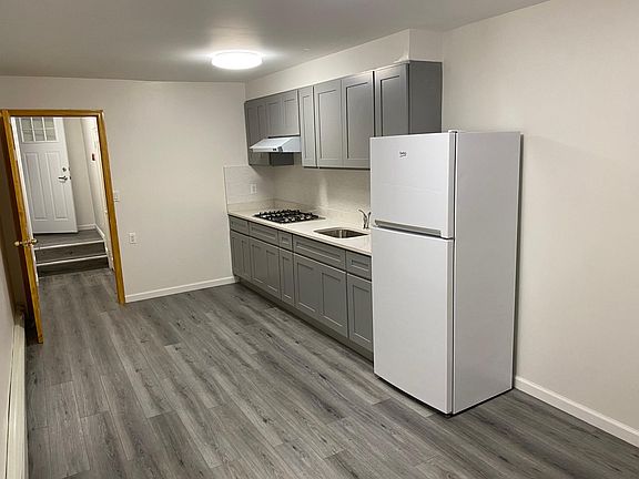 5th image of 8622 25th Ave Floor 1