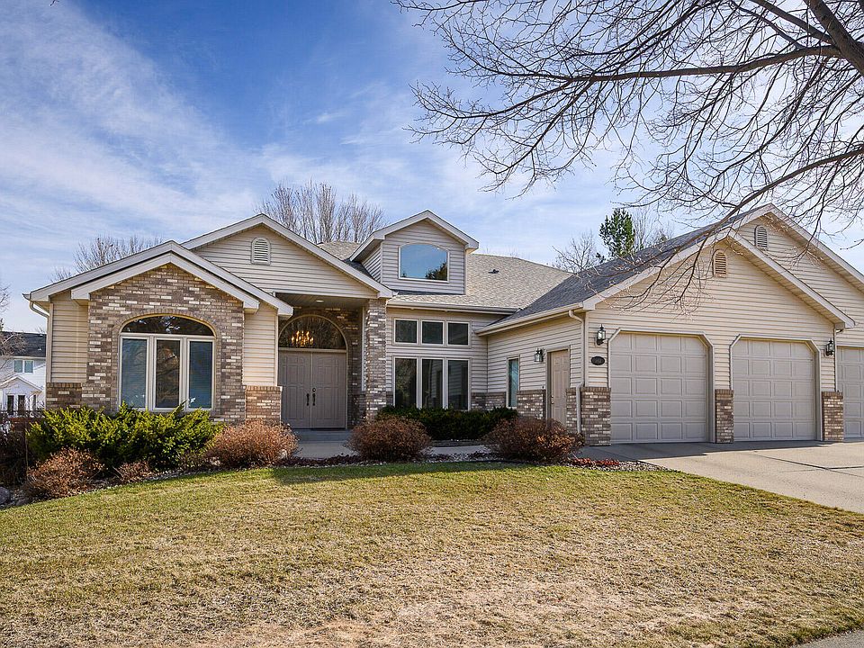 1st image of 1864 Contessa Dr