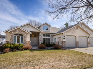 1864 Contessa Dr, Bismarck, ND 58503