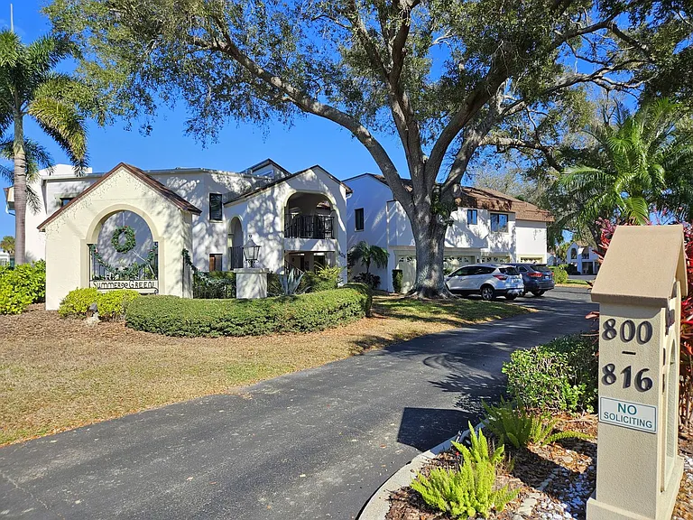 812 Capri Isles Blvd #225 — Photo 42