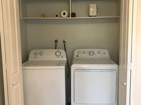 Washer/Dryer for you to use, located next to dining area.