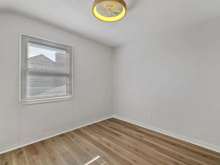 973 Agnew Rd — Photo 24