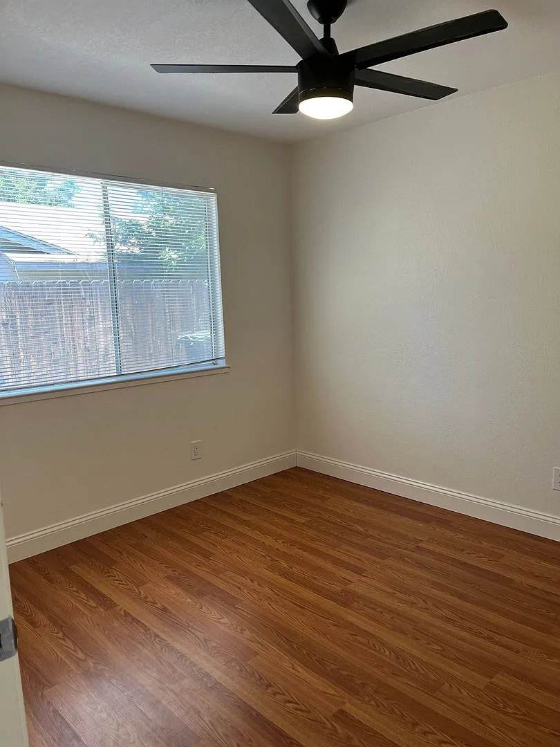 Beautiful Tracy Home! — Photo 4