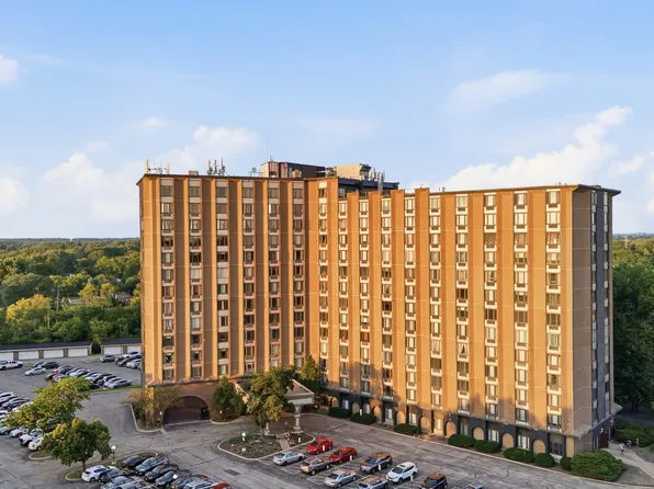 1 Renaissance Pl Unit 816, Palatine, IL 60067