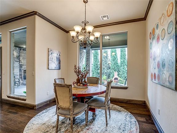 5th image of 12600 Jacinth Ct