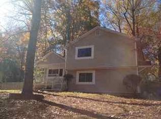 4776 Greenway Rd, Norcross, GA 30071