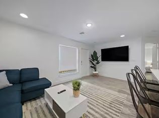 509 Lilac Ct, West Palm Beach, FL 33407
