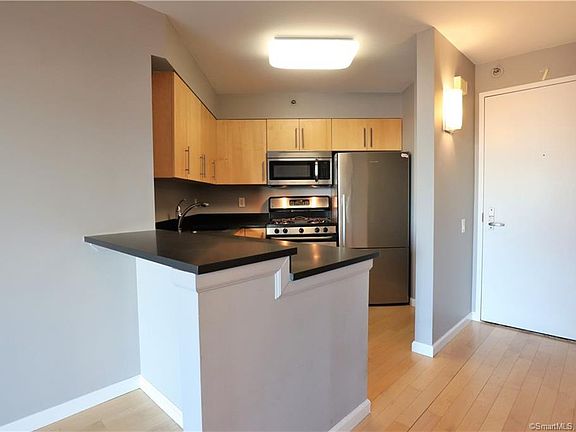 5th image of 25 Forest St APT 4J