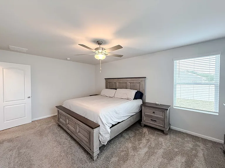 127 Arlington Dr — Photo 11