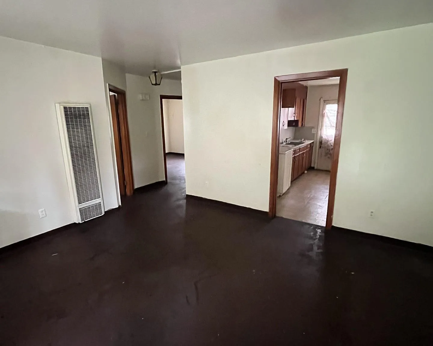 2 bed, 1.0 bath, $595 — Photo 4