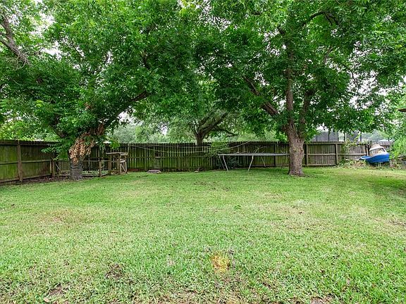 4th image of 1103 W Belgravia Dr