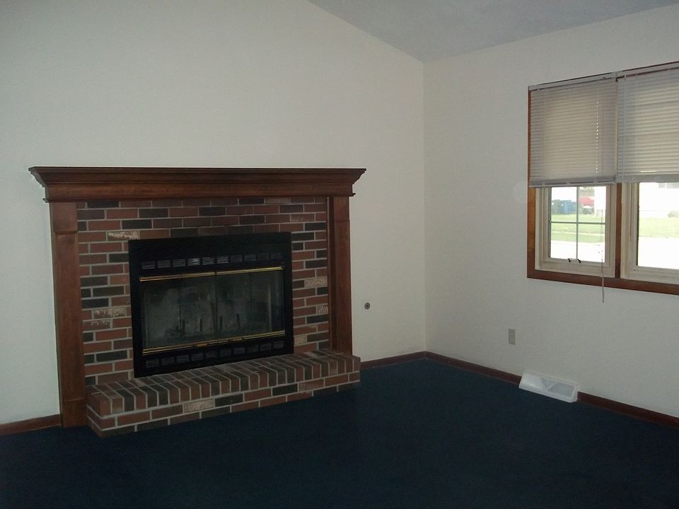 1st image of 152 Lincoln St