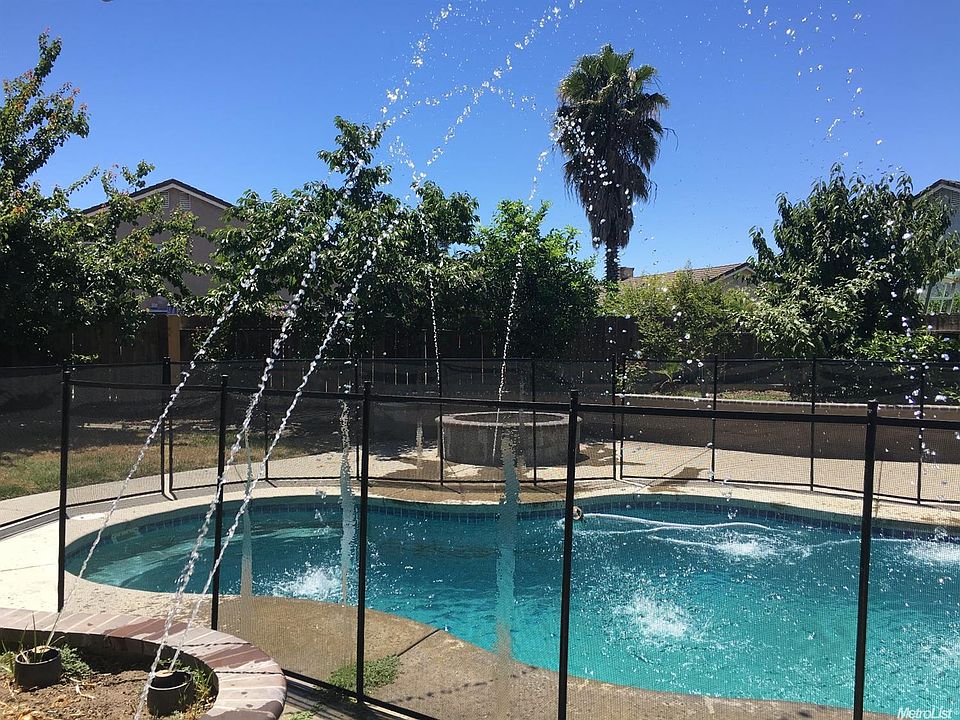 2nd image of 5212 Corfu Cir