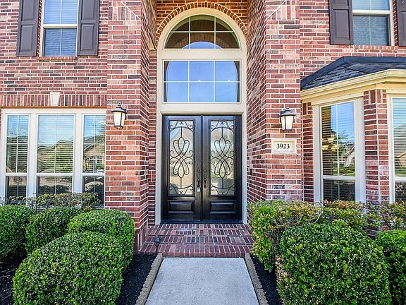 2nd image of 3923 Birch Vale Ln