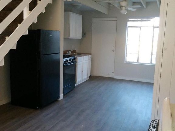 2nd image of 827 Park Ave Unit 8