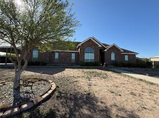 137 Lakeview Trce, Three Rivers, TX 78071