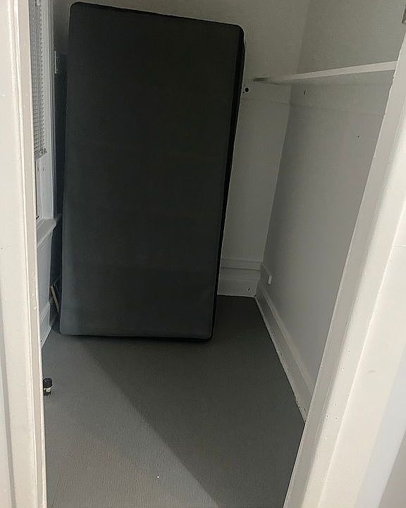 Walking Closet