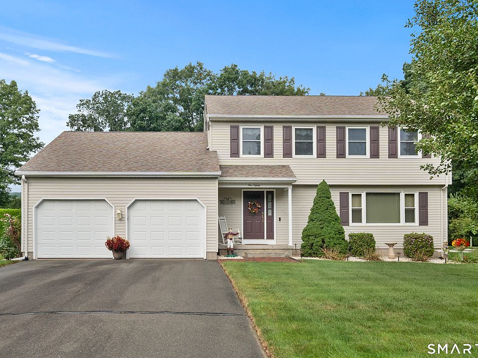1st image of 180 Huckleberry Lane