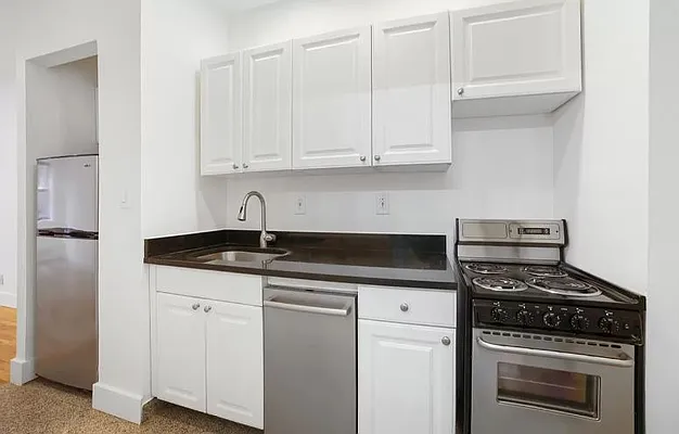 Rented by Mossanen Group | media 2