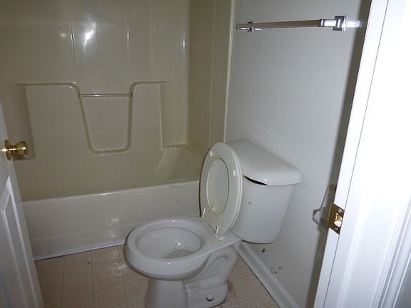 5th image of 4122 McCormick Hwy