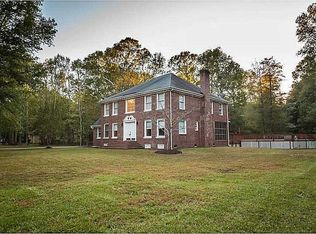 1912 Hunt Club Ln, Chesapeake, VA 23323