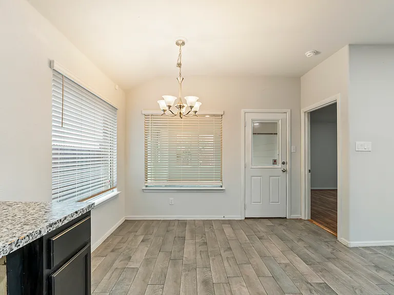 9717 Snowbell Ln — Photo 13