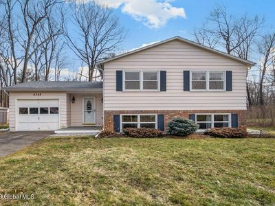 4348 Buckingham Drive, Schenectady, NY, 12304
