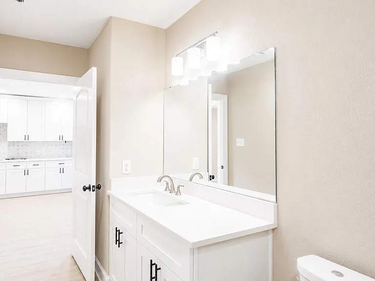 1206B Pinewood Ln — Photo 14