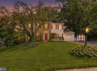 9103 Bramble Pl, Annandale, VA 22003