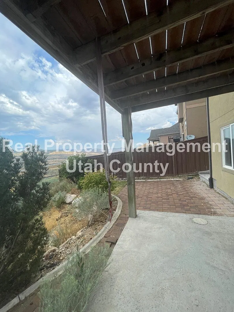 Beautiful Traverse Mountain 3 Bedroom in Lehi — Photo 4