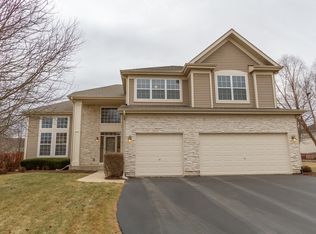 134 Primrose Ln, Bartlett, IL 60103