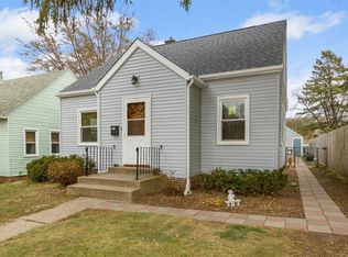 2013 Hamilton St SW, Cedar Rapids, IA 52404